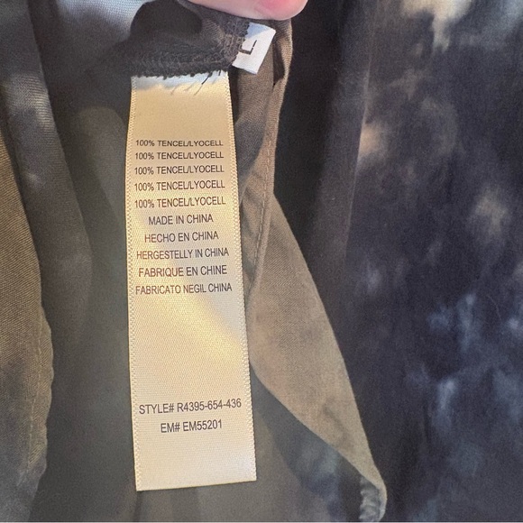 Cloth & Stone Anthropologie Green and Black Tie-Dye Button-Up Shirt Large - Picture 9 of 9